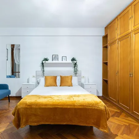 Gran Urban Camelias Apartment