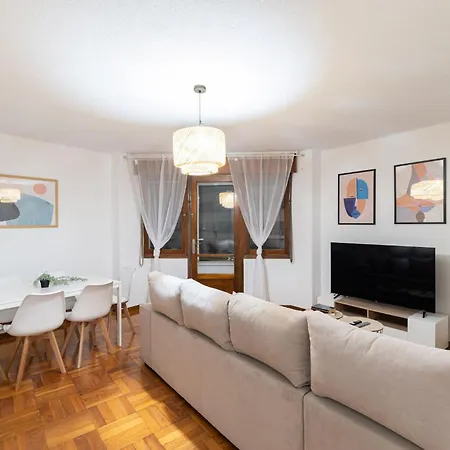 Gran Urban Camelias Apartment *
