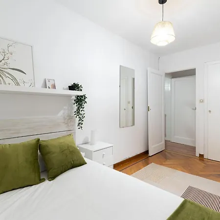 Gran Urban Camelias Apartment *